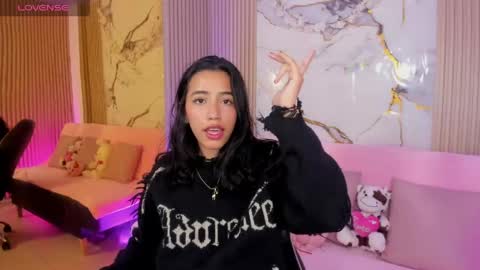 Joselyn  online show from June 3, 2026, 12:52 pm