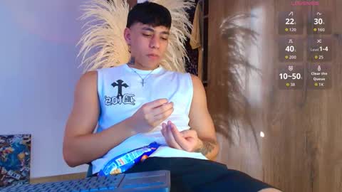 Josep online show from October 17, 2025, 10:01 pm