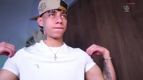 Josep online show from November 19, 2025, 8:53 pm