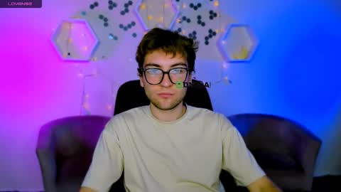 joseph_bear_ online show from November 6, 2025, 8:10 pm