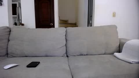 josezaens_ online show from September 11, 2025, 8:25 am