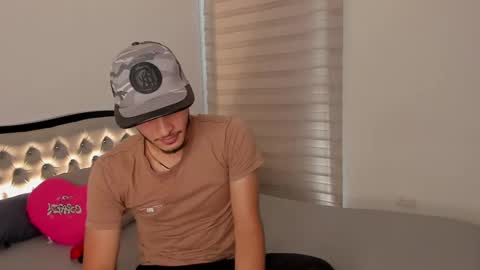 Dilany Josh online show from February 18, 2025, 2:06 pm