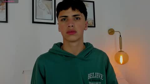 Snapshot of joshclaarktt chatting on January 7, 2026, 3:53 am Josh online show from January 7, 2026, 3:53 am