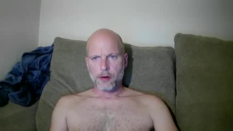 joshking2017 online show from December 3, 2024, 11:24 pm
