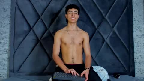 Josh Rashford online show from February 23, 2025, 3:08 pm