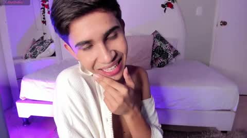 Joshua Sanz  online show from October 1, 2025, 3:45 am