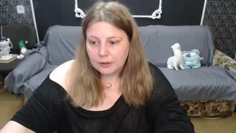 josiesun771 online show from June 26, 2026, 7:13 am