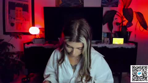 josephine   independent model    online show from January 2, 2025, 10:55 pm