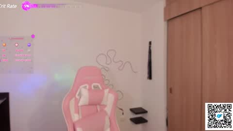 josephine   independent model    online show from February 21, 2025, 8:49 pm