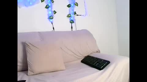 jostin_dark02 online show from February 26, 2025, 6:54 pm