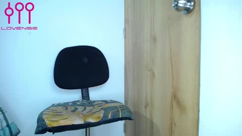 Josue 22cm big dick online show from January 4, 2025, 1:42 am