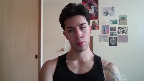 jotarojas1 online show from January 24, 2025, 7:07 pm