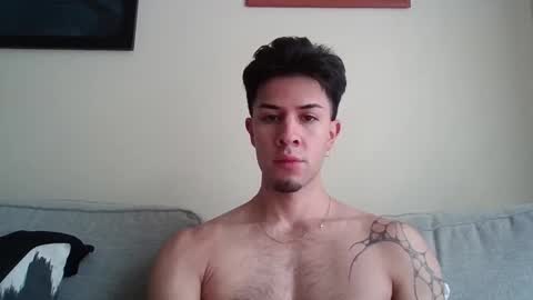 jotarojas1 online show from February 9, 2025, 4:18 pm