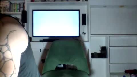 jotarojas1 online show from April 10, 2026, 5:23 am