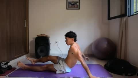 Im Jouliano online show from April 4, 2026, 10:07 pm