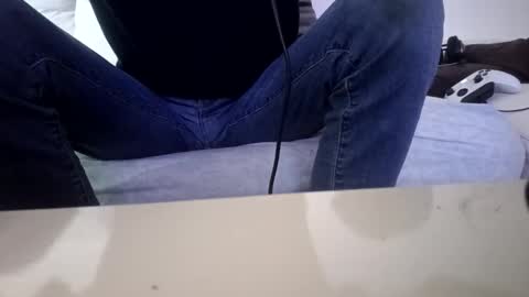 jovenduro84 online show from October 19, 2025, 10:05 am