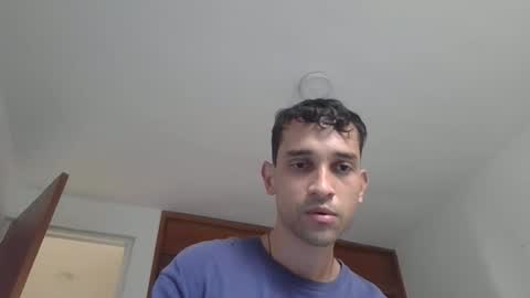 Snapshot of jovenvergonguapo09 chatting on March 2, 2026, 12:56 pm Van Helsing online show from March 2, 2026, 12:56 pm