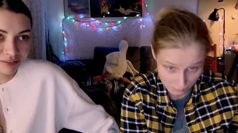 joy_keys online show from February 6, 2025, 9:28 pm