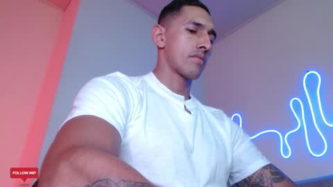  JOYLOPEZFIT online show from December 26, 2024, 4:04 pm