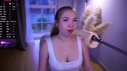 Snapshot of joy_watson chatting on December 29, 2024, 6:24 am joy_watson online show from December 29, 2024, 6:24 am