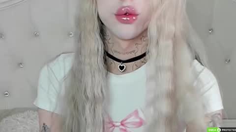 Joy Barker online show from November 14, 2025, 3:27 am