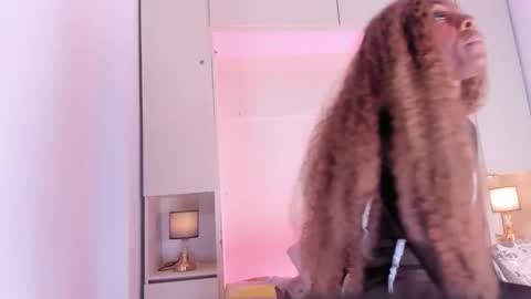 joyceblake online show from February 4, 2026, 8:14 pm