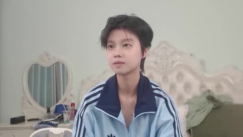 joycekay online show from October 15, 2025, 3:06 am