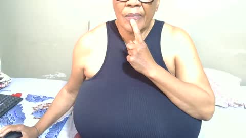 Snapshot of joycemando chatting on June 18, 2026, 9:36 am DairyQueen online show from June 18, 2026, 9:36 am