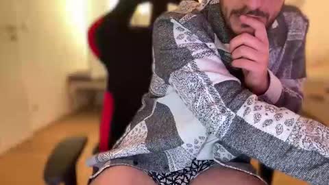 Snapshot of joyfulleyes chatting on November 13, 2025, 3:33 pm joyfulleyes online show from November 13, 2025, 3:33 pm