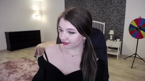 Ginny online show from December 5, 2024, 4:01 pm