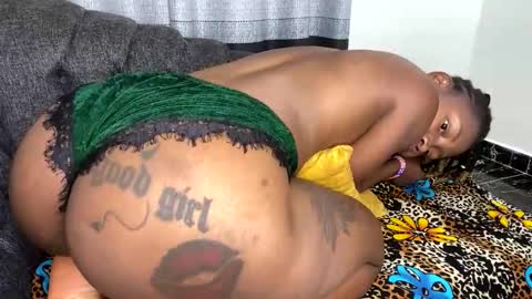 Butterflyass online show from April 4, 2026, 11:46 pm