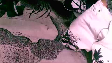 J Prez Official online show from October 7, 2025, 6:10 am