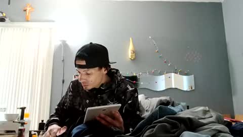 dLowfrk online show from March 11, 2025, 2:51 pm