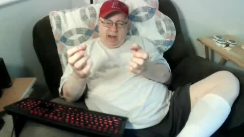 jpmel99 online show from May 23, 2026, 10:25 pm