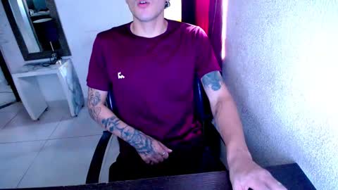 jr_phoenix online show from February 27, 2026, 7:25 pm