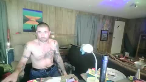 jrizzle1111 online show from February 5, 2026, 9:47 am