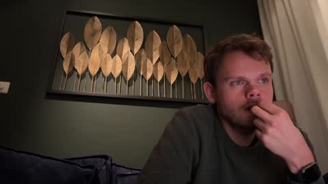 Snapshot of jrnb87 chatting on December 27, 2024, 11:42 pm JoyBoy online show from December 27, 2024, 11:42 pm