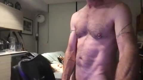 Snapshot of jrocket2 chatting on November 2, 2025, 11:01 am jrocket2 online show from November 2, 2025, 11:01 am