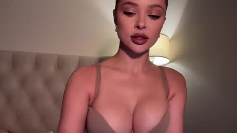 Snapshot of js_girls chatting on January 26, 2025, 6:16 pm Jennie and Sophia online show from January 26, 2025, 6:16 pm