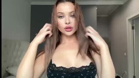 Snapshot of js_girls chatting on October 9, 2025, 10:24 am Jennie and Sophia online show from October 9, 2025, 10:24 am