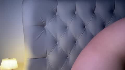 Jennie and Sophia online show from February 23, 2026, 4:26 pm