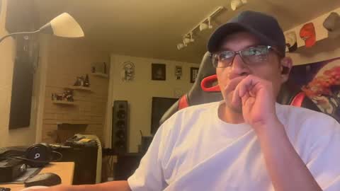 Snapshot of jsexy69 chatting on April 4, 2026, 2:21 am joe online show from April 4, 2026, 2:21 am