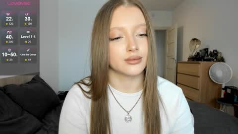 Snapshot of ju_lii chatting on February 19, 2026, 1:29 pm Julia and Julia online show from February 19, 2026, 1:29 pm