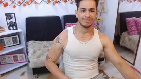 Snapshot of juan023_ chatting on June 14, 2026, 1:47 am Juan online show from June 14, 2026, 1:47 am