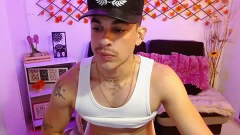 Snapshot of juan023_ chatting on June 28, 2026, 12:11 pm Juan online show from June 28, 2026, 12:11 pm