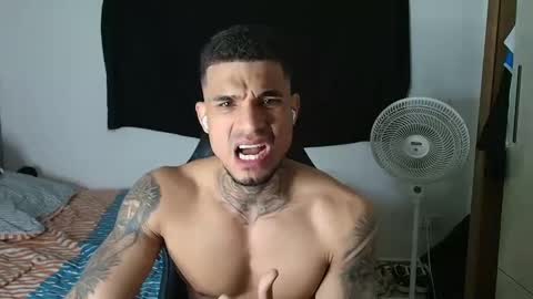 juan_gomez_1 online show from September 21, 2025, 12:12 am