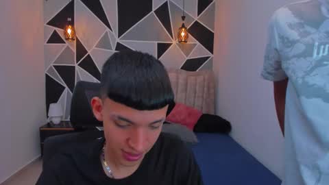 JuanSteven online show from November 6, 2025, 4:24 am