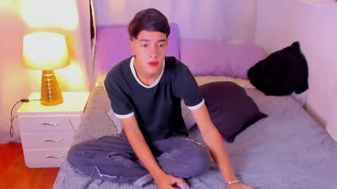 juan_one1 online show from April 1, 2026, 8:48 am