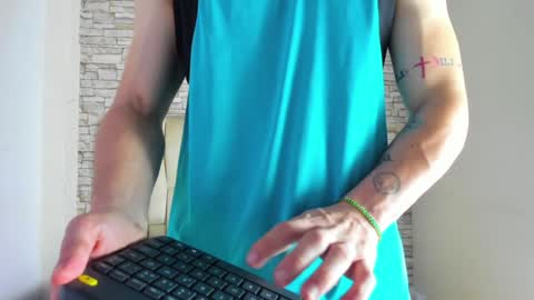 JUAN online show from January 28, 2025, 12:43 pm