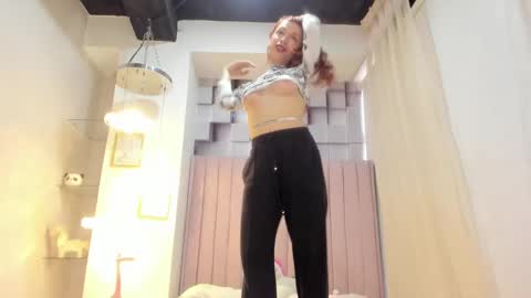 Snapshot of juana_valentina1 chatting on March 7, 2025, 7:38 pm juana_valentina1 online show from March 7, 2025, 7:38 pm